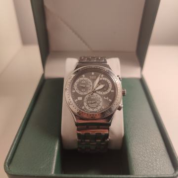 Swatch Irony Chrono YCS106G “Silver Class” – muški sat