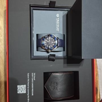 TAG HEUER AQUARACER PROFESSIONAL 300 GMT Automatic, 42 mm