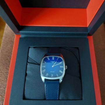 Tissot Stylist 32x32mm - KAO NOVO!!!