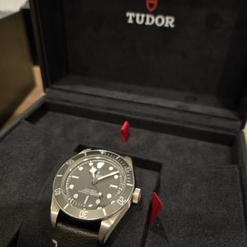 TUDOR  Black Bay Fifty-Eight 925