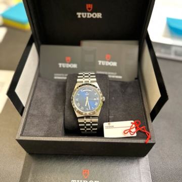 Tudor Royal 41mm
