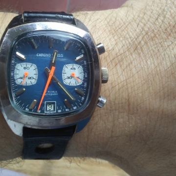 Chronograf Heuer-made