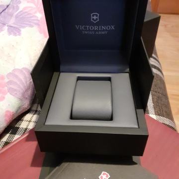 VIKTORINOX NOVA KUTIJA ZA SAT.