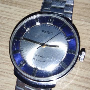 Vintage sat "WOSTOK" 17 jewels SSSR