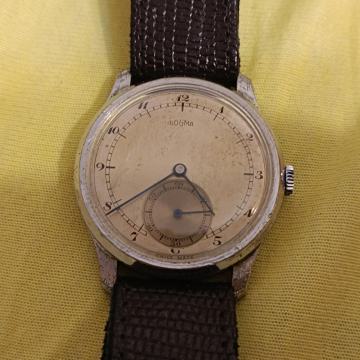 Vintage švicarski sat Dogma iz perioda Drugog svj. rata
