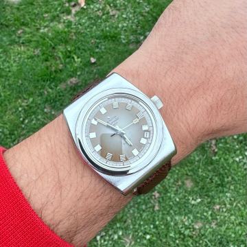 Vintage Zenith Defy A7682/Servisiran