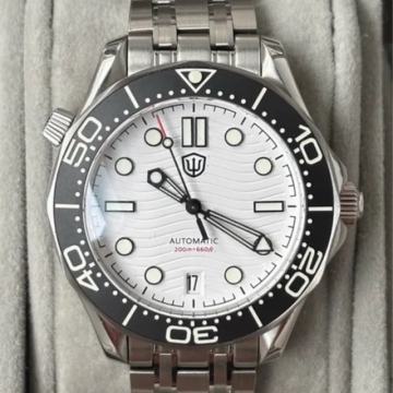 Watchdive 007 (Omega homage)