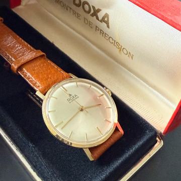 Zlatna Doxa, servisirana