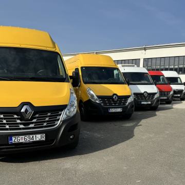 RENT A KOMBI, SELIDBE SA VOZAČEM, R-1 račun, PDV.