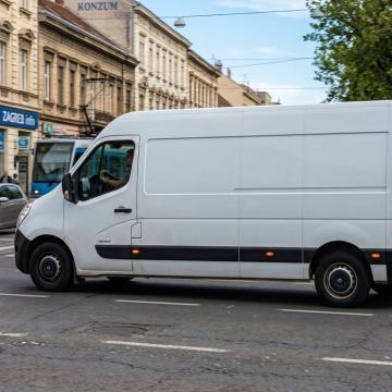 UNAJMI KOMBI - NAJAM TERETNOG VOZILA - BEZ POLOGA - RAČUN PDV