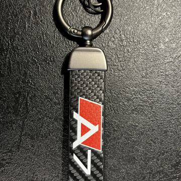 AUDI A7 - PRIVJESAK ZA KLJUČ- KOŽA/KARBON-ODLIČAN