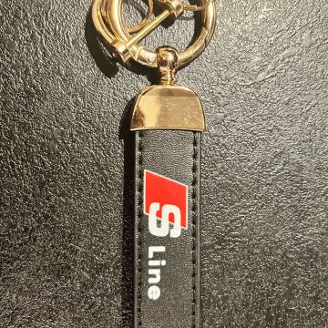 AUDI-ZLATNI/SREBRENI-KOŽNI PRIVJESAK ZA KLJUČ