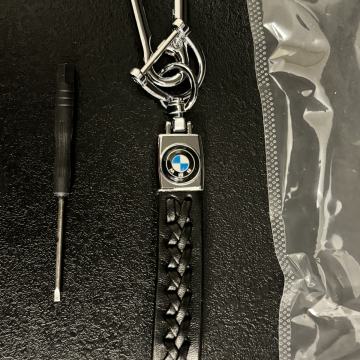 BMW- KOŽNI ISPREPLETENI PRIVJESAK VRHUNSKI