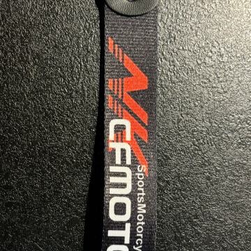 CF MOTO-PRIVJESAK ZA KLJUČ-VRHUNSKI