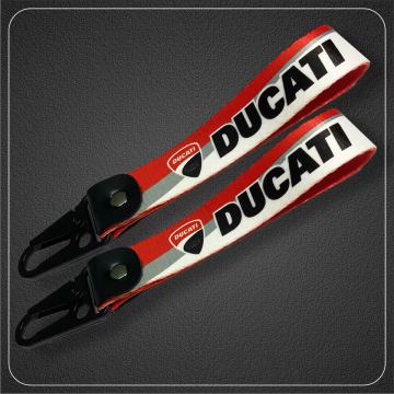 DUCATI - PRIVJESAK S RINGOM VRHUNSKI