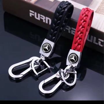 MERCEDES-KOŽNI PRIVJESAK PLETENI