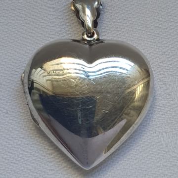 PRIVJESAK MEDALJON ZA SLIKE SREBRO 925 SRCE