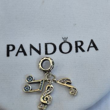 Privjesak Pandora srebro aa žigom *note*