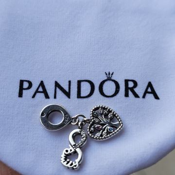 Privjesak Pandora srebro infinity family