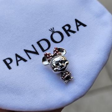 Privjesak Pandora srebro Minnie mouse