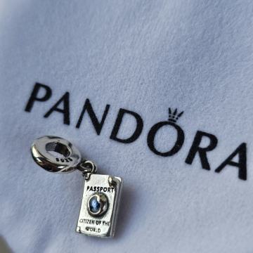 Privjesak Pandora srebro putovnica / passport *Dream land*