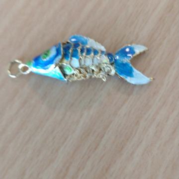 Privjesak plava riba s ljuskicama, 4 cm