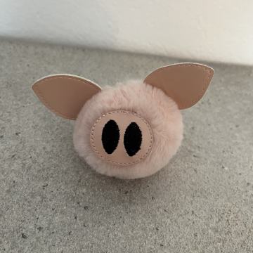 Privjesak prase za sreću