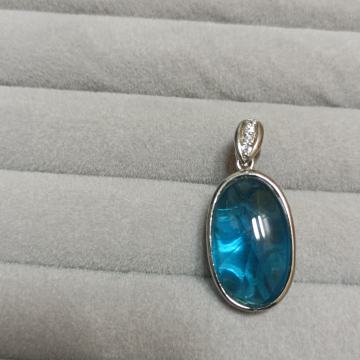 Privjesak srebro 925, sa prozirnim plavim kamenom, novo