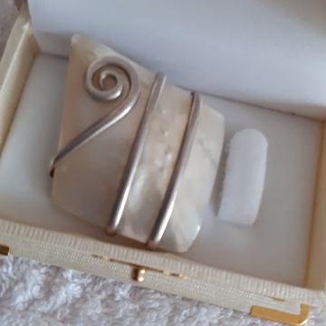 privjesak srebro sedef