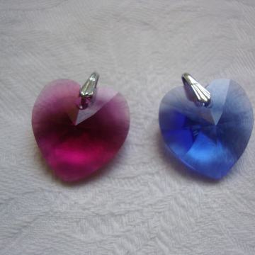 PRIVJESCI SRCA CRVENI I PLAVI KRISTAL U BOJI SWAROVSKI