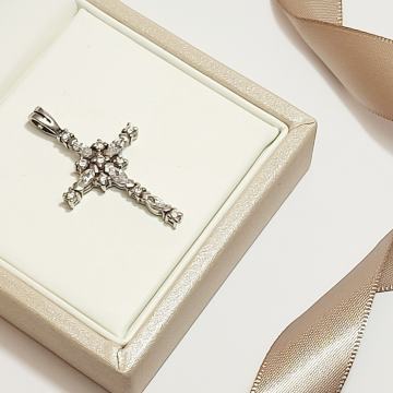 SREBRNI PRIVJESAK KRIZ 3.95G .925 ***DO 24 RATE*** R1!