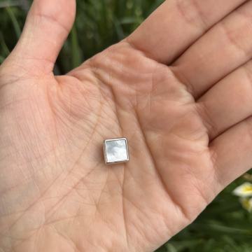 Srebrni privjesak sa sedefom, 925, novo