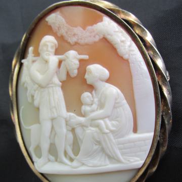 STARA CAMEA / KAMEJA, BROŠ PRIVJESAK POZLATA, VEĆA dim. 6 x 5 cm