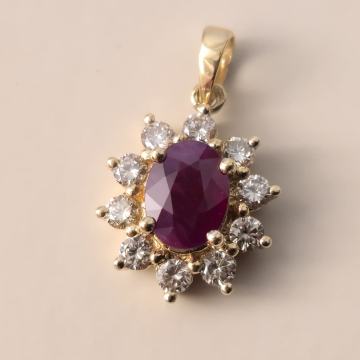 ZLATNI PRIVJESAK S DIJAMANTIMA 0.60ct I RUBINOM / R1, RATE !