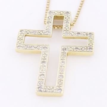 ZLATNI PRIVJESAK KRIŽIĆ S DIJAMANTIĆIMA 14K (585) 3,45g NOVO GOLD SHOP