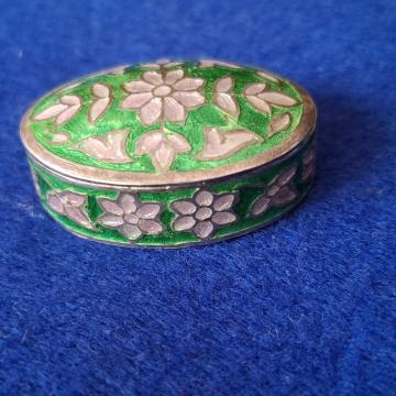 KUTIJICA za nakit. Srebro-925. Elipsa 32 x 22 mm. Mob