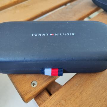 Futrola za naočale Tommy Hilfiger