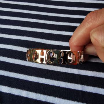 Carolina Herrera narukvica boje zlata, nova