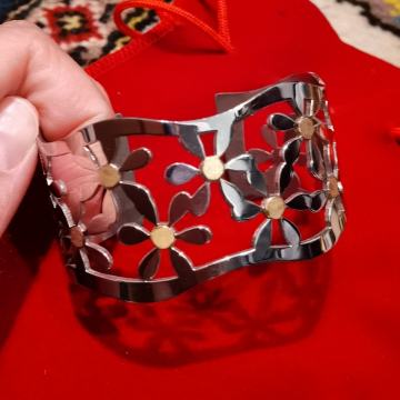 Elegantna narukvica - 150 kn