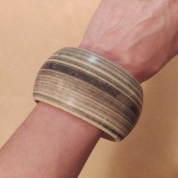 Narukvica imitacija drva