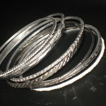 LOT 10 kom NARUKVICA - NOVO