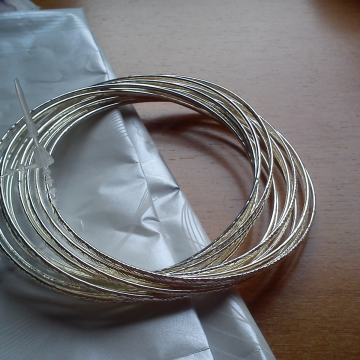 NOVI LOT TANKIH SREBRNKASTIH NARUKVICA