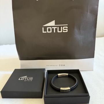 Nova Lotus crna kožna narukvica (vel. M=23 cm)