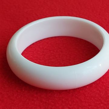 NARUKVICA - Bijela. 67 mm. Mob