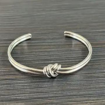 NARUKVICA BOJA SREBRA - NOVO