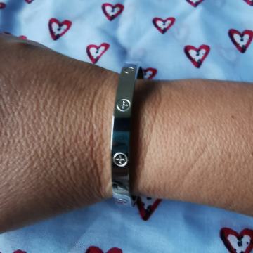 Narukvica Cartier, kirurški čelik, nova!