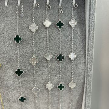 NARUKVICA DJETELINA SREDNJA ( 3 )