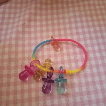 Narukvica sa dudicama