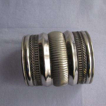 NARUKVICA Duga 8 cm, Metal. Nikal boje. SAND-2