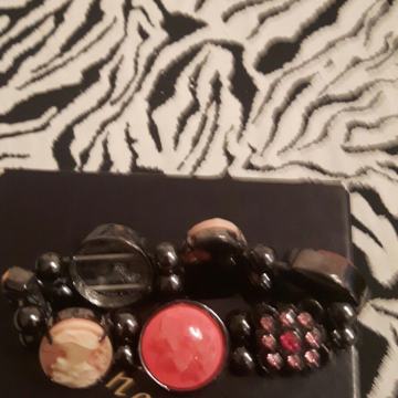 NARUKVICA OD HEMATITA-MAGNETNA